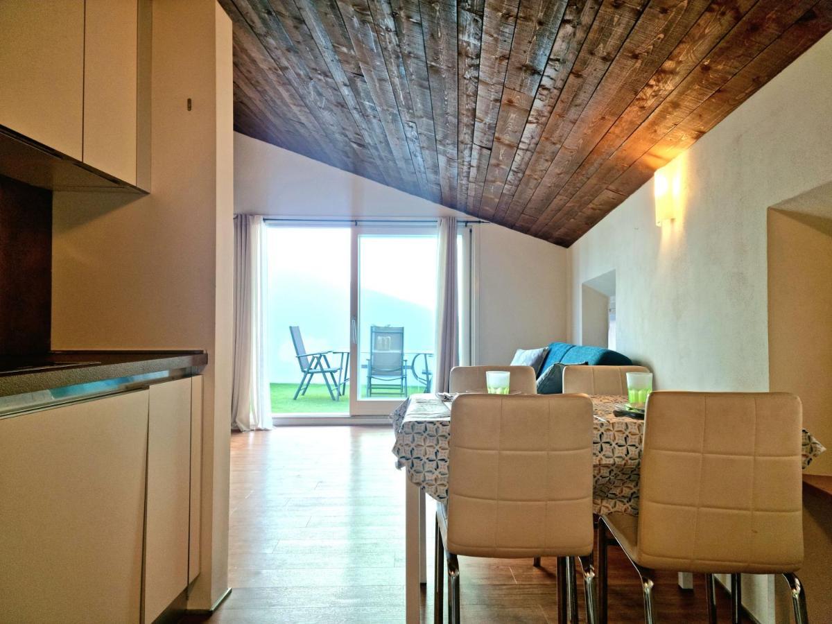 Profumo Di Lago Desenzano-By Goccia Di Lago Ντεζεντσάνο ντελ Γκάρντα Εξωτερικό φωτογραφία