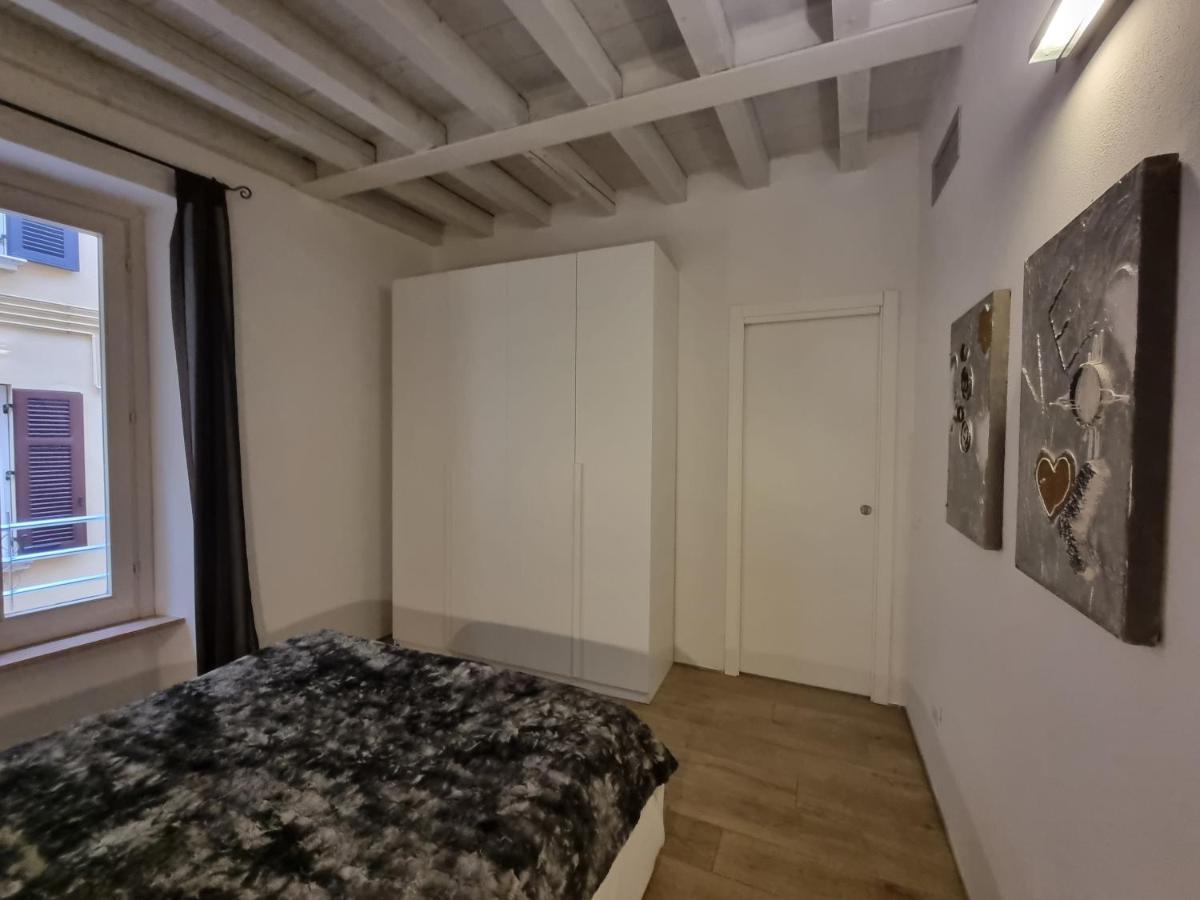 Profumo Di Lago Desenzano-By Goccia Di Lago Ντεζεντσάνο ντελ Γκάρντα Εξωτερικό φωτογραφία