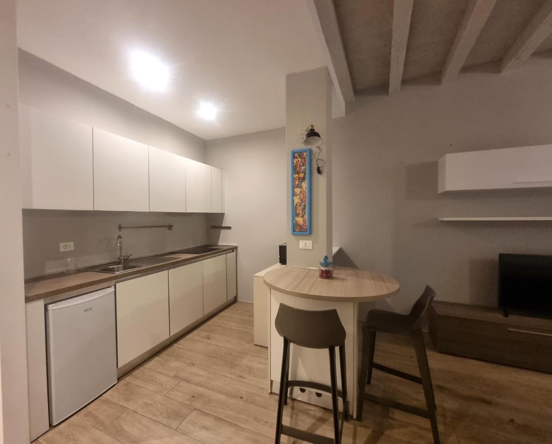 Profumo Di Lago Desenzano-By Goccia Di Lago Ντεζεντσάνο ντελ Γκάρντα Εξωτερικό φωτογραφία